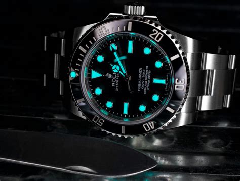 rolex blue lume dial green lume hands|Rolex chromalight vs glow green.